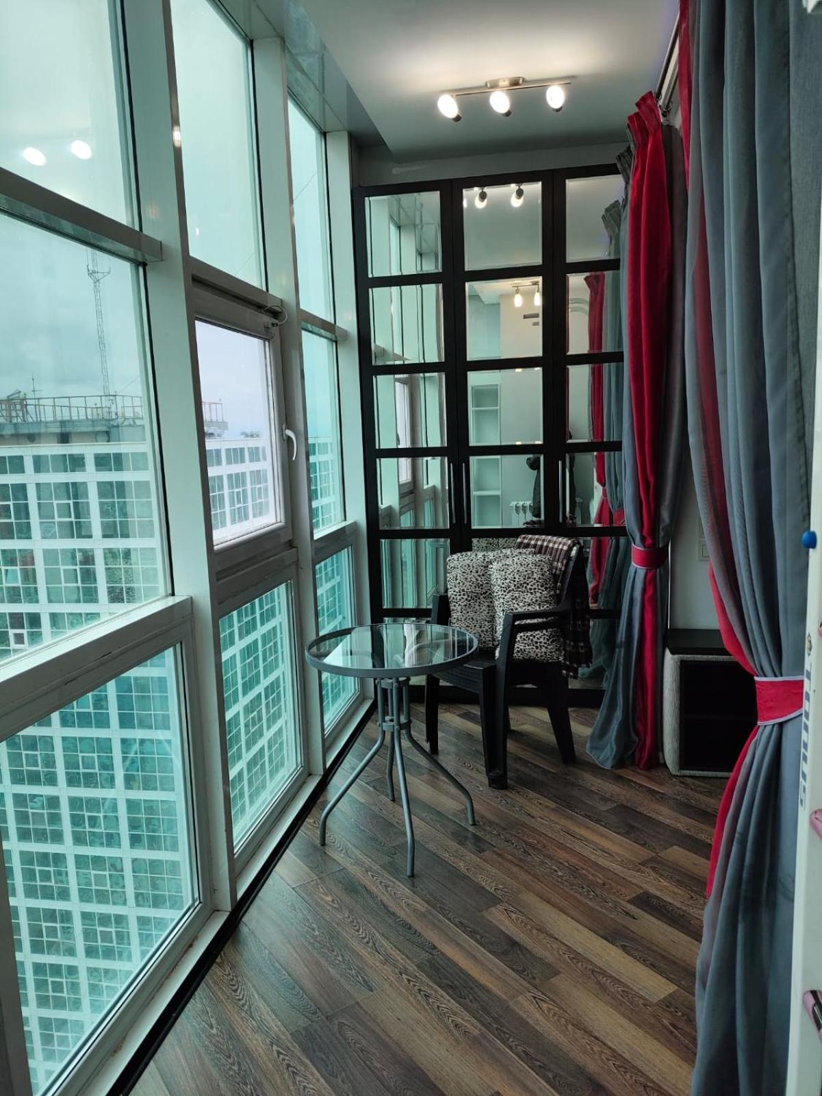 Апартаменты На Набережной С Панорамным Видом На 39 Этаже Nur-Sultan  Exterior photo